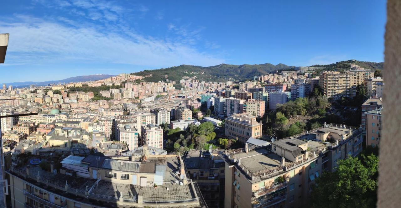 Ferienwohnung Donny Dude Panorama Genua Exterior foto